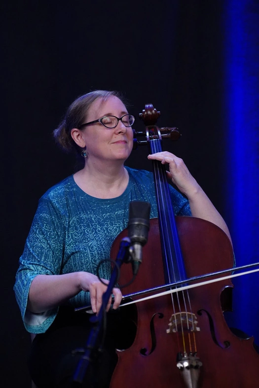 Catnip Fling cellist performing